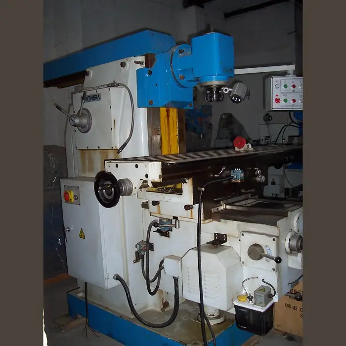 Fresadora Universal BEAR 3