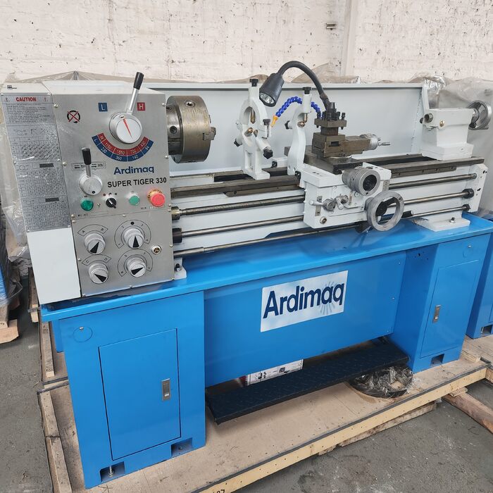 Torno Paralelo Universal Super Tiger HS 330