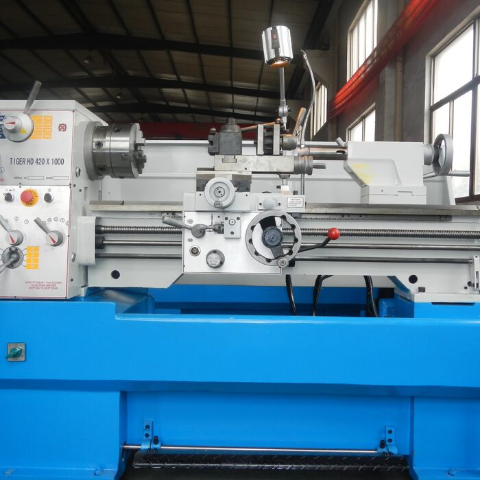 Torno Paralelo Universal Tiger HD 420