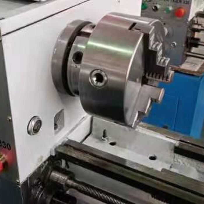 Torno Paralelo Universal Tiger HS 330-4