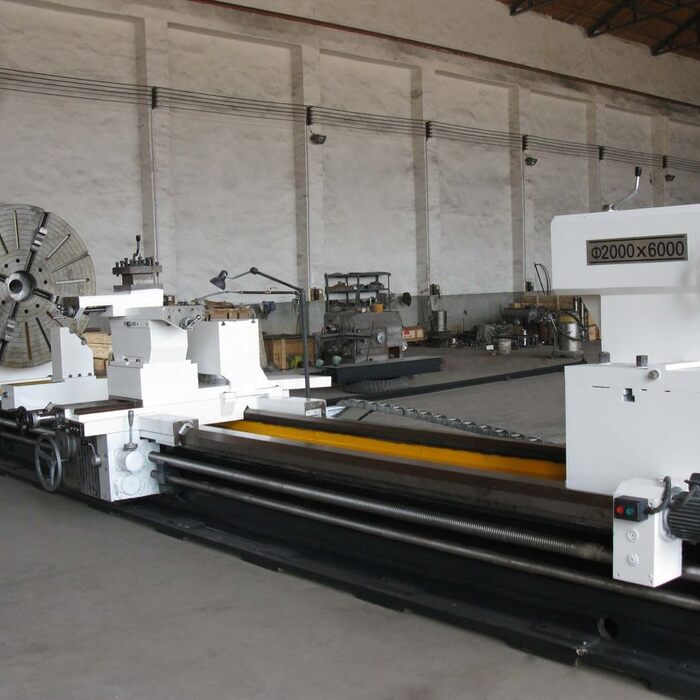 Torno Paralelo Universal Tiger XHD 2000-4